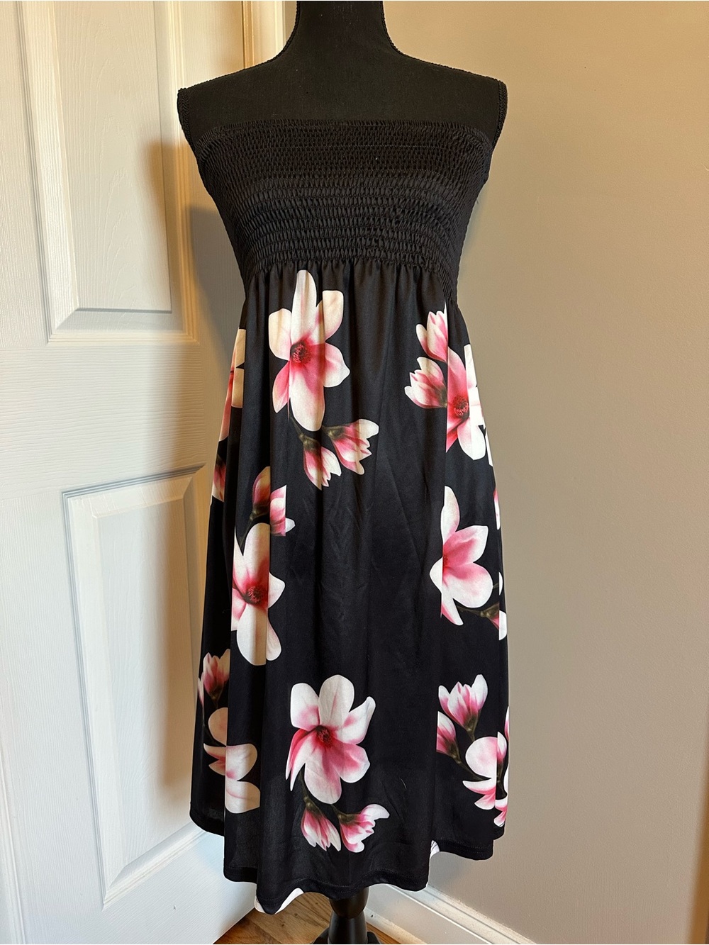 SHEIN Black Strapless Dress with Pink & White Floral Print